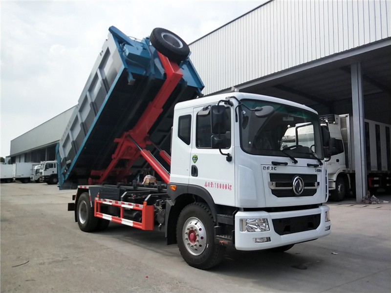 国六东风D9  15吨套臂垃圾车