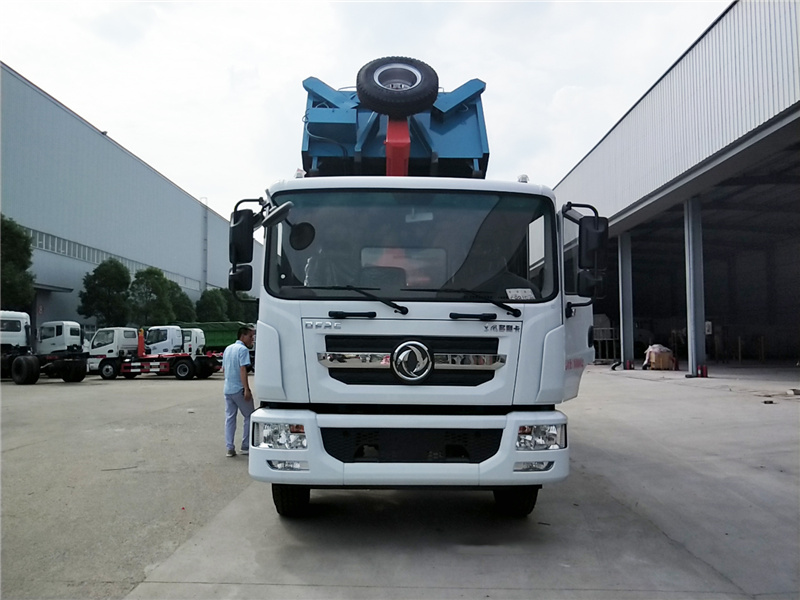 国六东风D9  15吨套臂垃圾车